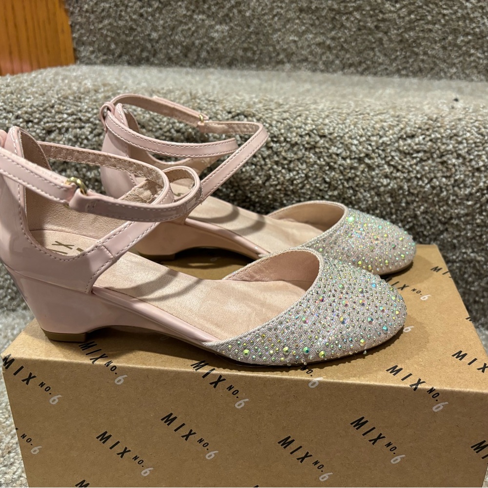 Girls dress shoes, rhinestones , worn once, size 1
